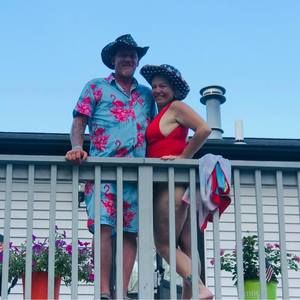 Meet your Posher, Casey